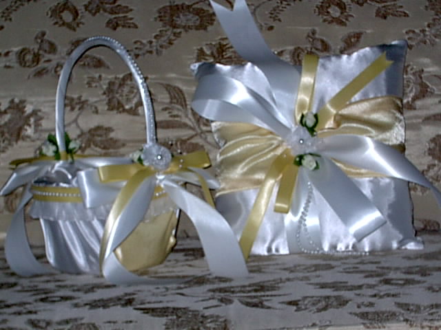 Item 1226 Flower Girl Basket satin