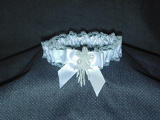 Item 100 Garter