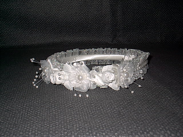 Item 278 headpiece white